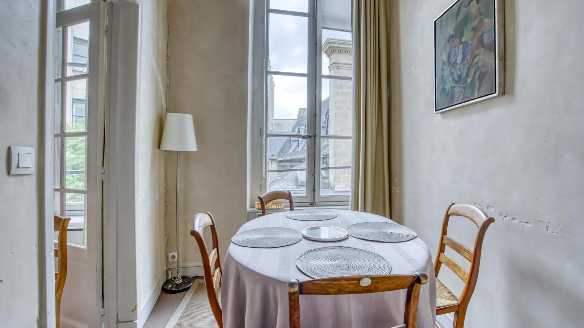 Aquino Apartment Paris
